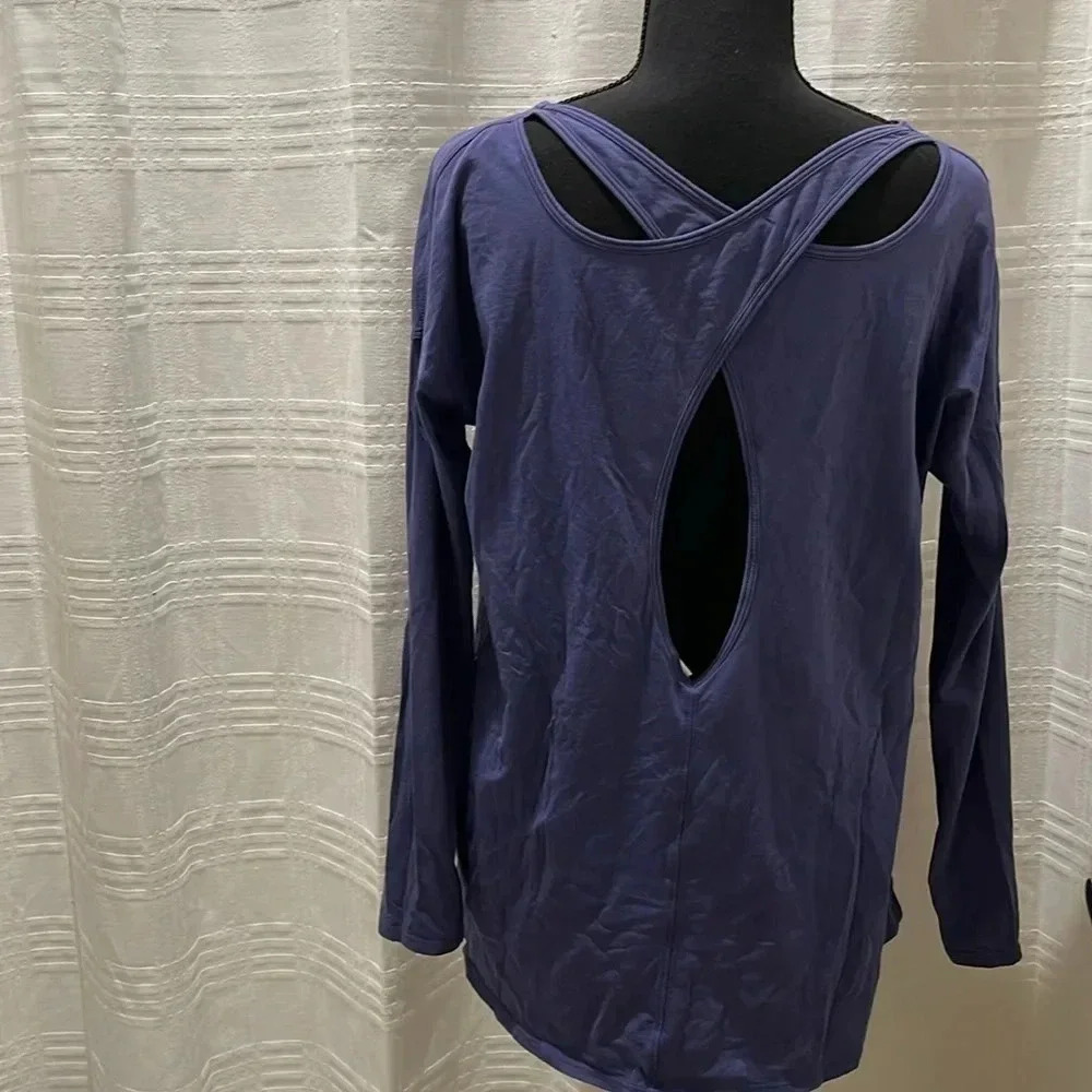 Lululemon long sleeve cross back tee